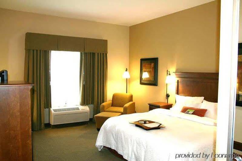 Hotel Hampton &