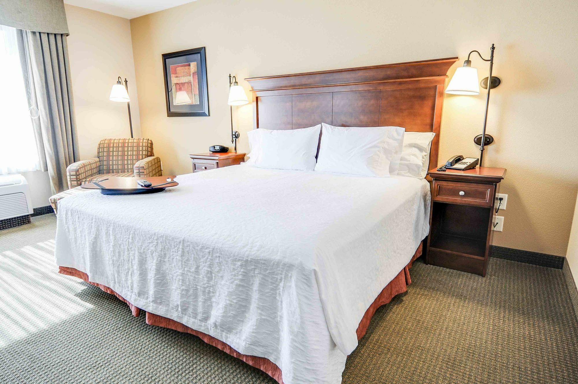 Hampton & Hotel 3*